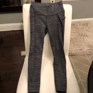EUC! Athleta size small